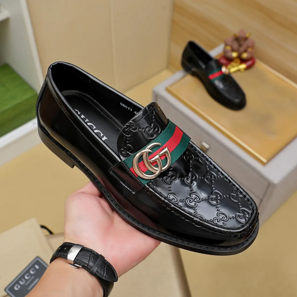 Men's men's shoes💰460💰💰Gucci official website men's business formal leather shoes updated💥Hong Kong counters synchronize new styles💥completely one-to-one replica shipment👍zero gap in counter quality 0⃣️made of imported cowhide on the outside+water-dyed🐂leather lining, color optional! Matching code 38-45